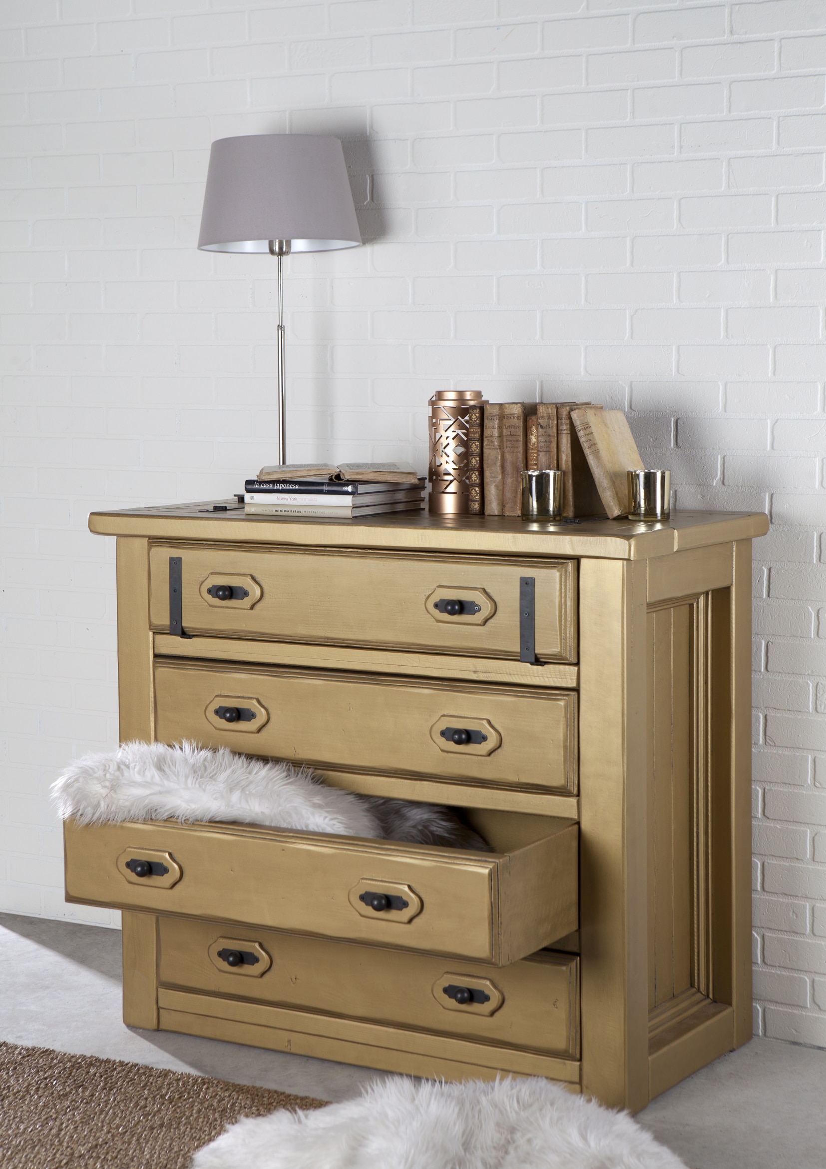 First sample avatar image